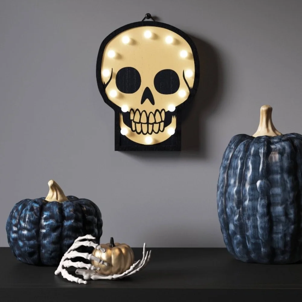 NWT Target Hyde and EEK! Boutique Lit Skull Marquee Figurine